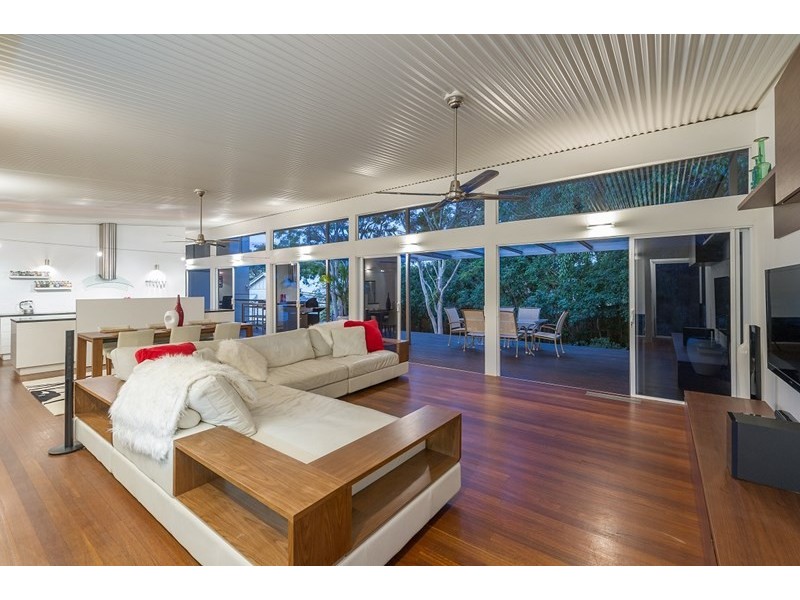 15 Lansbury Parade, Ashgrove QLD 4060