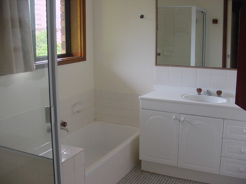 1/123 Macquarie Street, St Lucia QLD 4067