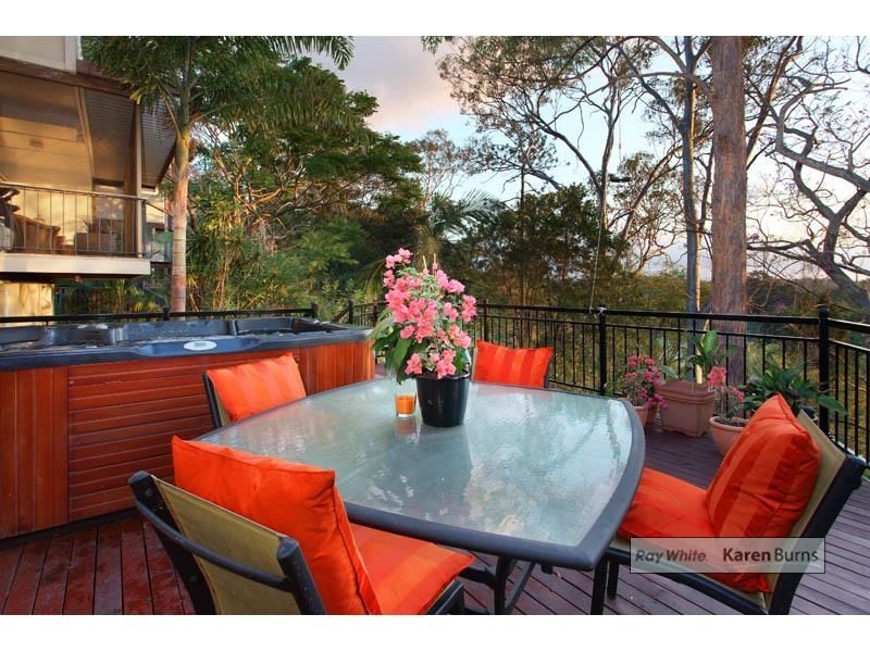 50 Aberfeldy Street, Kenmore QLD 4069