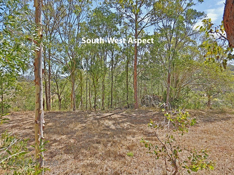 479 Savages Road, Brookfield QLD 4069