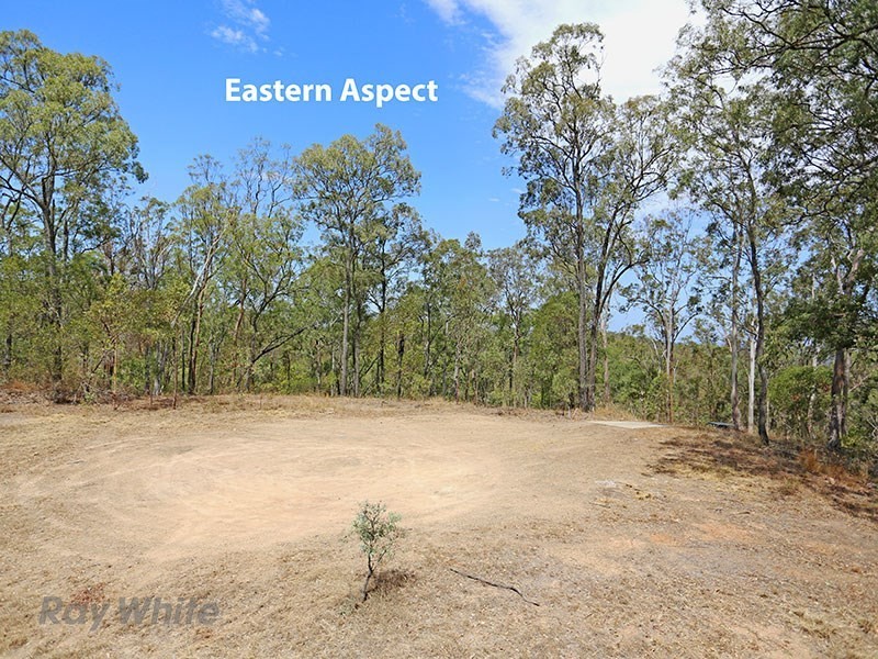 479 Savages Road, Brookfield QLD 4069