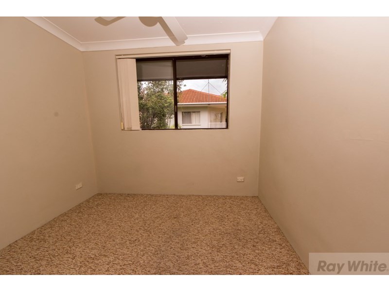 8/67 Warren Street, St Lucia QLD 4067