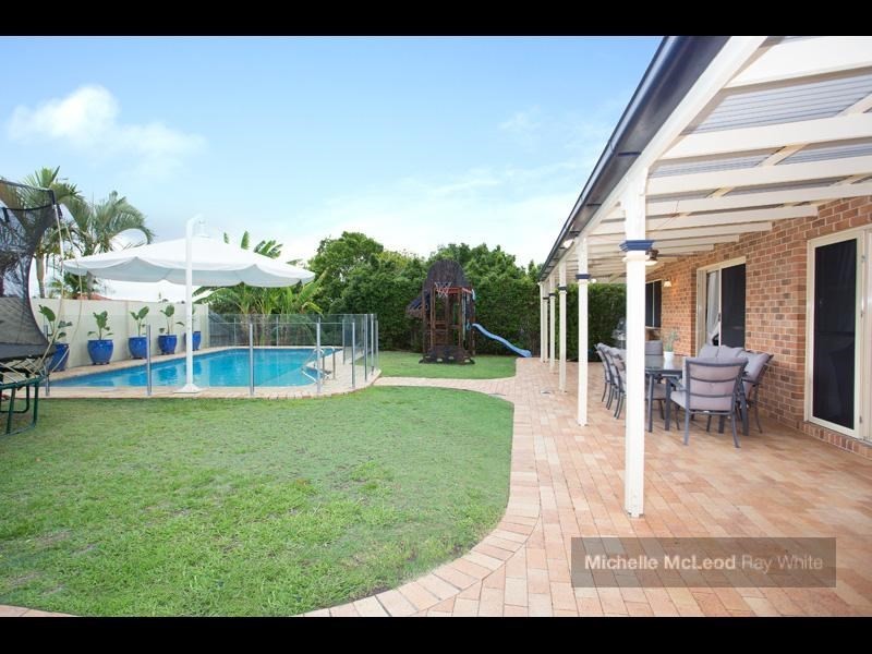6 Goorna Close, Chapel Hill QLD 4069