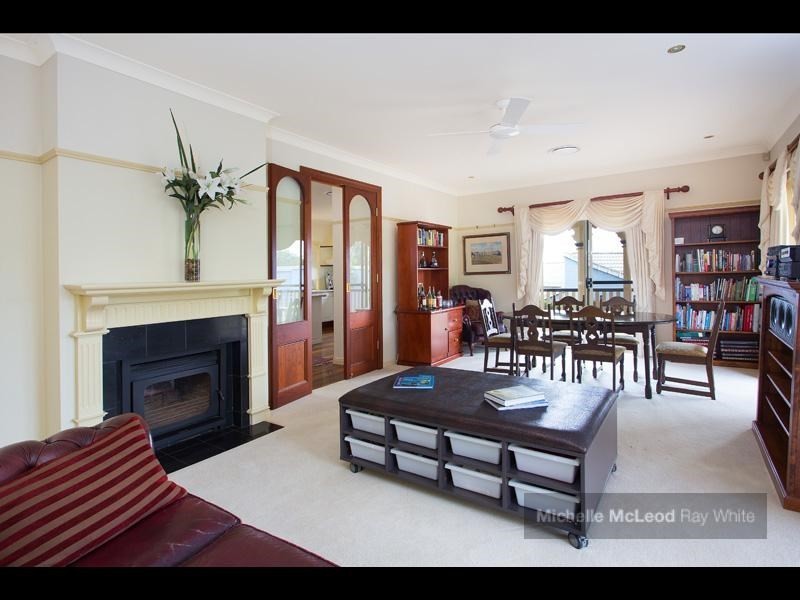 6 Goorna Close, Chapel Hill QLD 4069