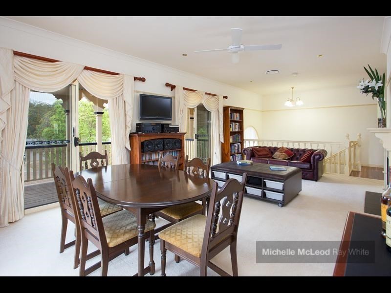 6 Goorna Close, Chapel Hill QLD 4069