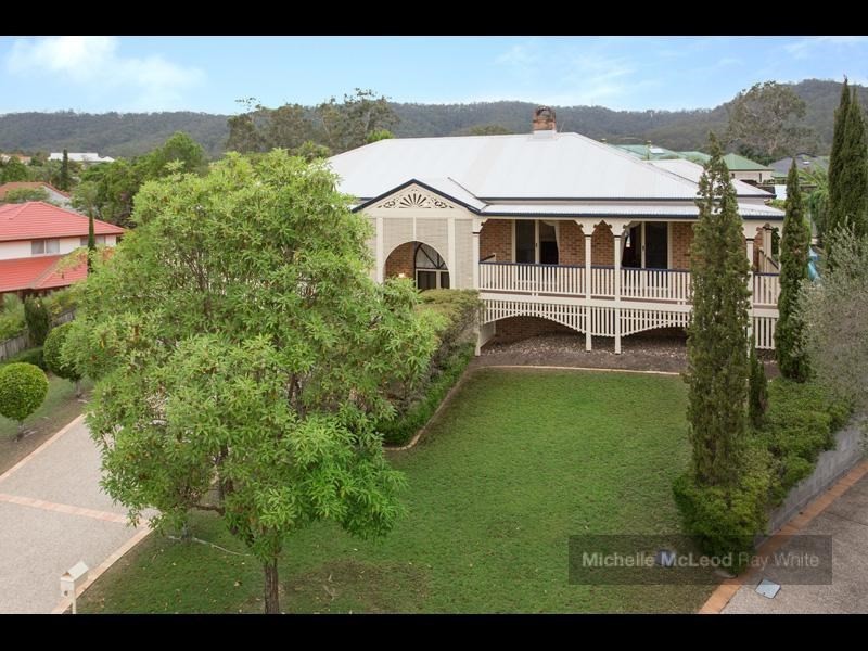 6 Goorna Close, Chapel Hill QLD 4069