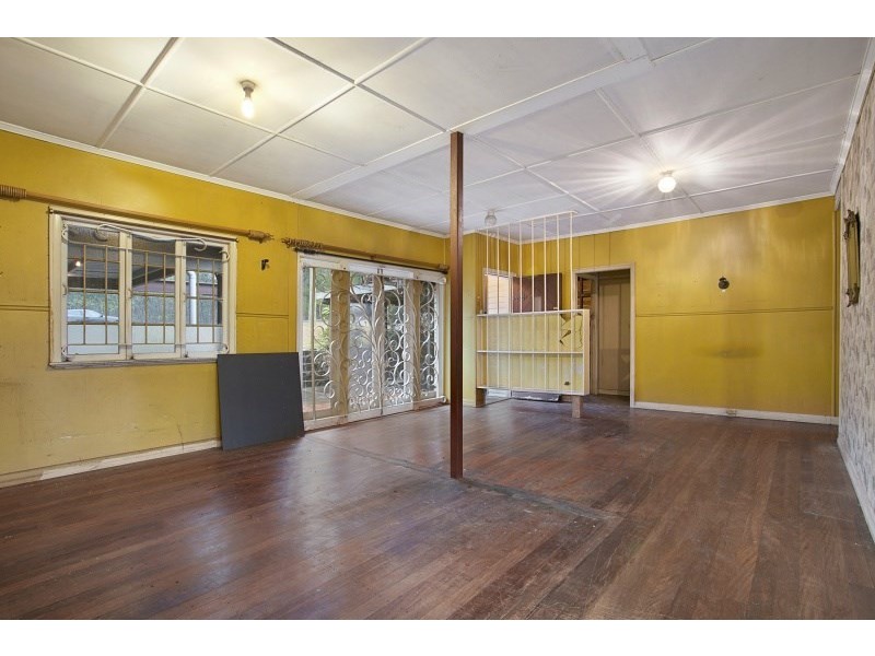 225 Taringa Parade, Taringa QLD 4068