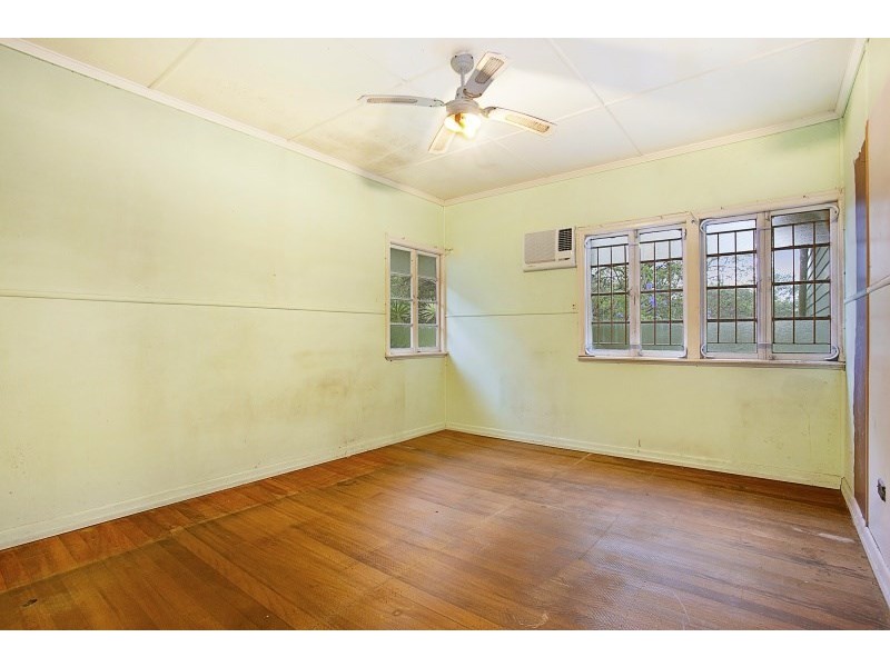 225 Taringa Parade, Taringa QLD 4068