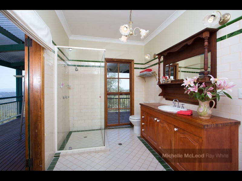 646 Haven Road, Brookfield QLD 4069