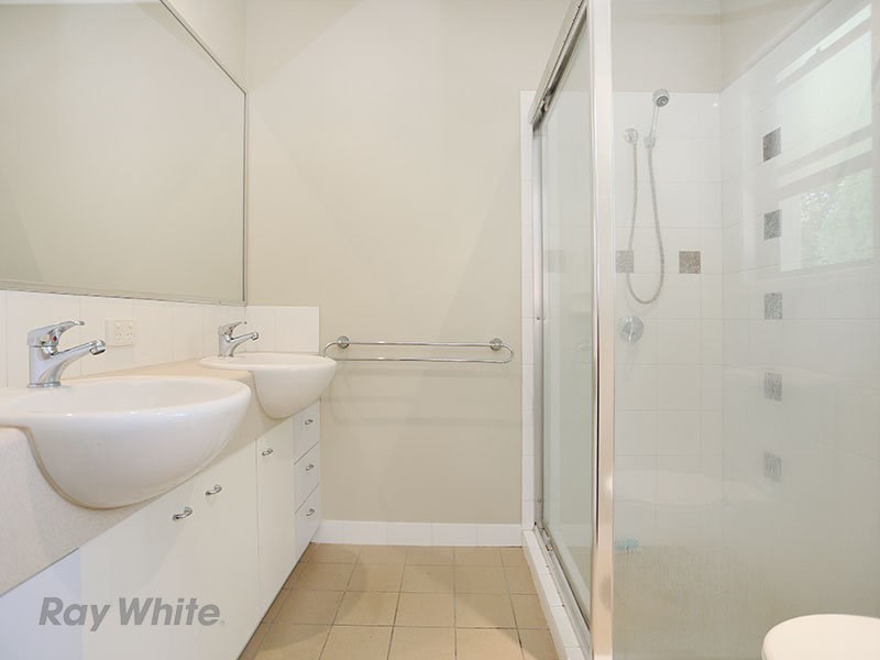 7 Vera Street, Toowong QLD 4066