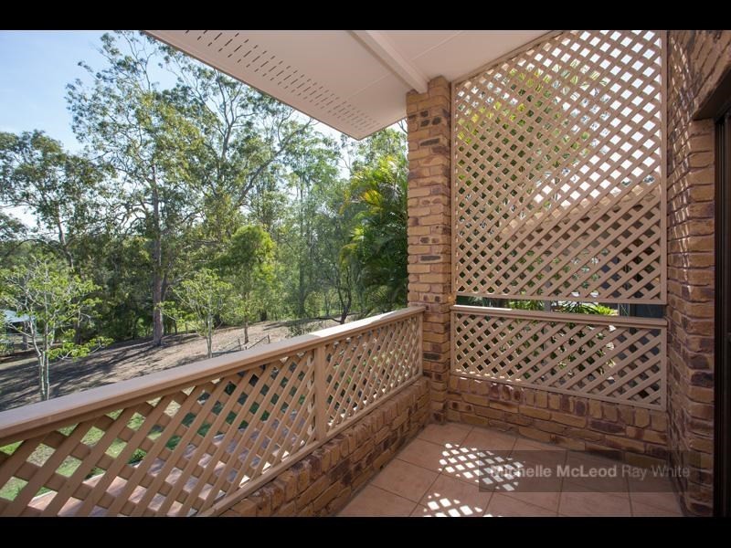 12 Rebecca Street, Chapel Hill QLD 4069