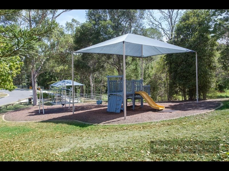 12 Rebecca Street, Chapel Hill QLD 4069