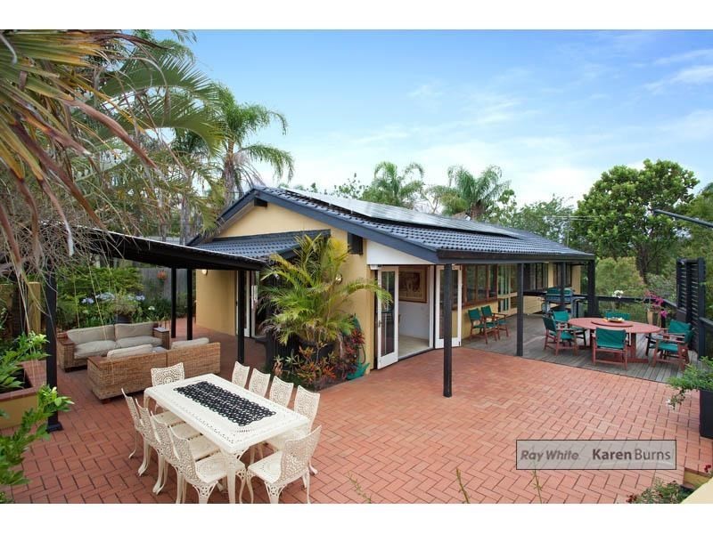23 Gleneagle Street, Kenmore QLD 4069