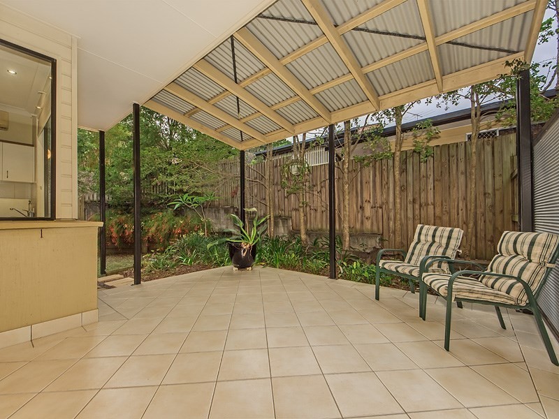 22 Woodstock Avenue, Taringa QLD 4068