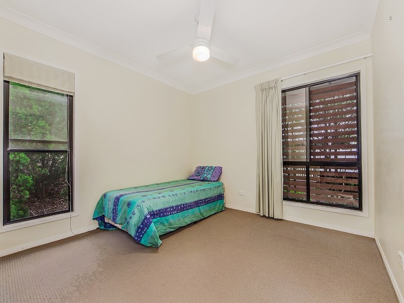 22 Woodstock Avenue, Taringa QLD 4068