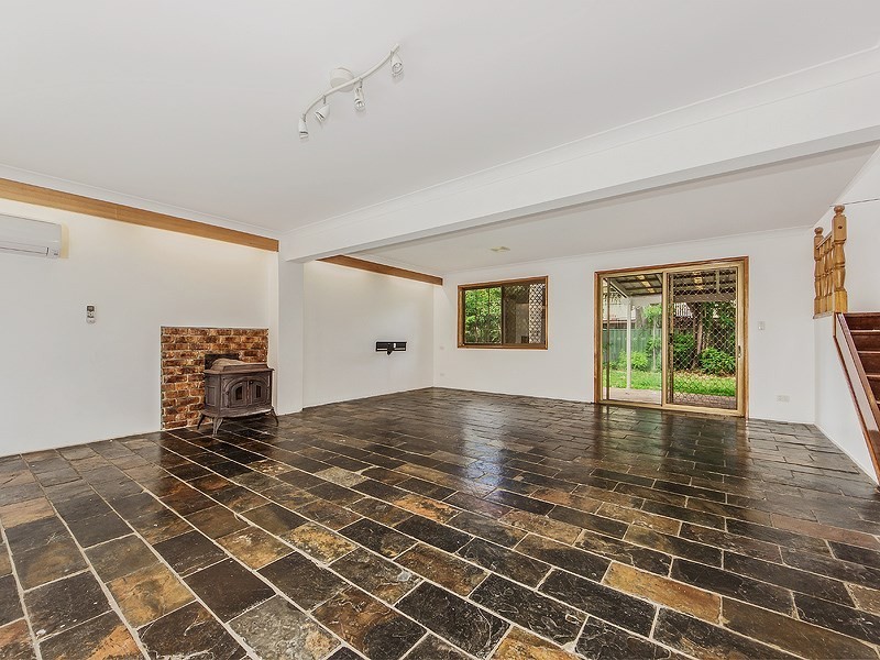 18 Mandalay Street,, Fig Tree Pocket QLD 4069
