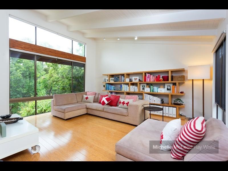 25 Merrilyn Street, Chapel Hill QLD 4069