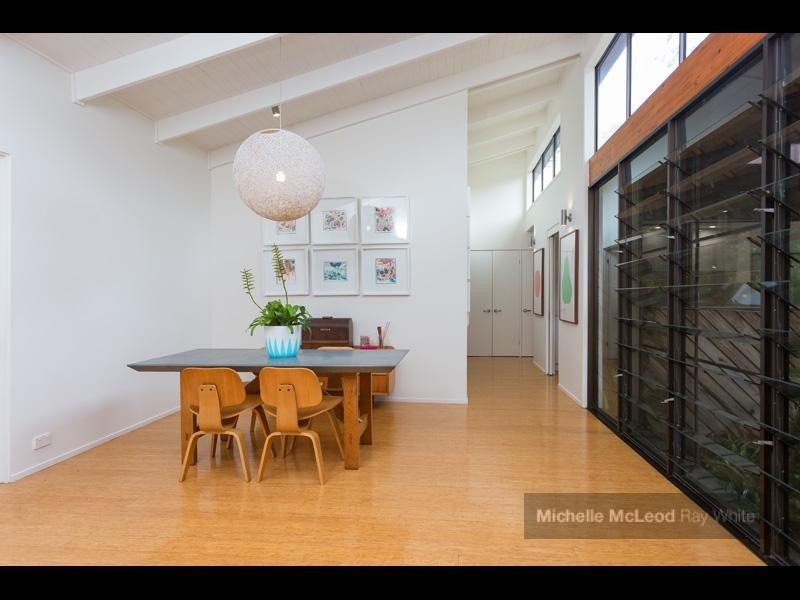 25 Merrilyn Street, Chapel Hill QLD 4069