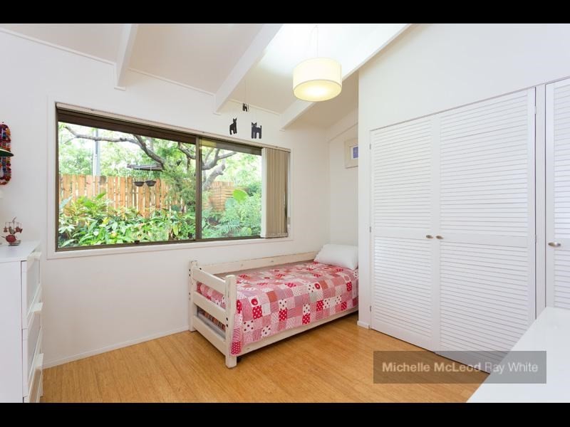 25 Merrilyn Street, Chapel Hill QLD 4069