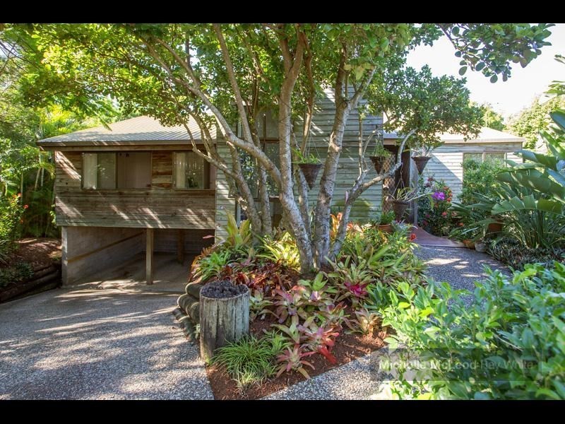 25 Merrilyn Street, Chapel Hill QLD 4069