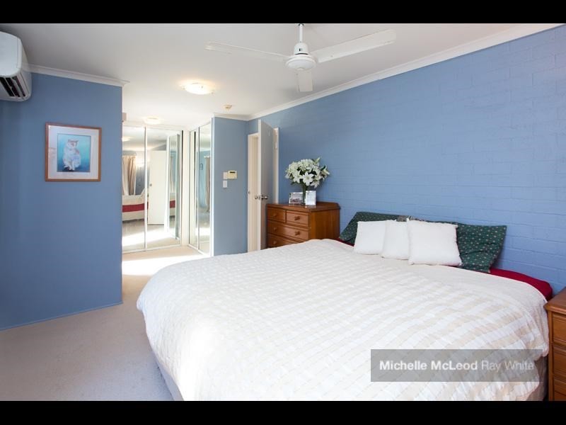 10 Dulhunty Street, Chapel Hill QLD 4069