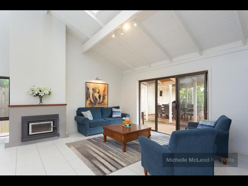 5 Minno Street, Chapel Hill QLD 4069