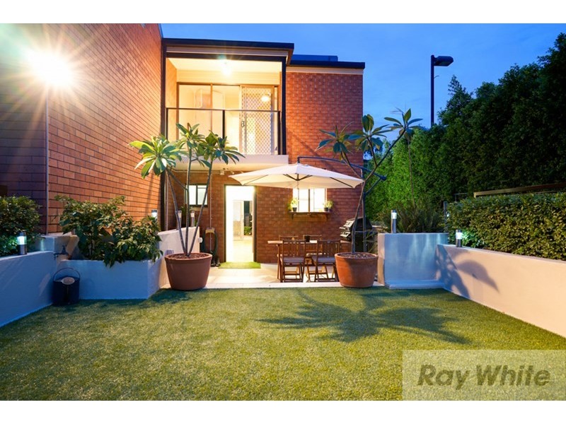 1/75 Bellevue Terrace, St Lucia QLD 4067