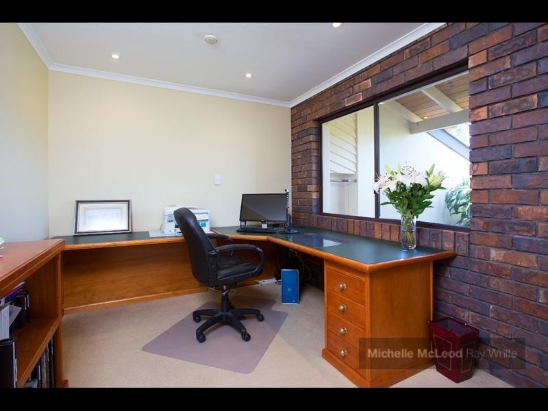 51 Matingara Street, Chapel Hill QLD 4069