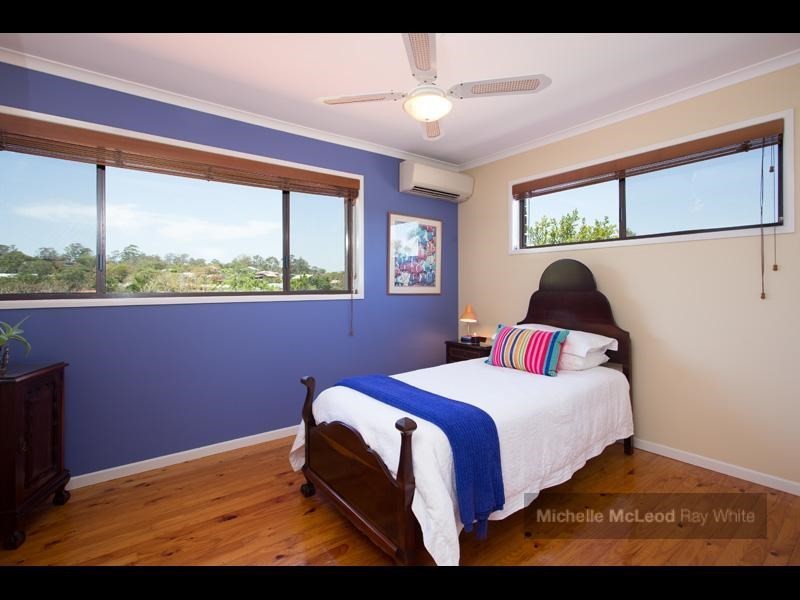 51 Matingara Street, Chapel Hill QLD 4069