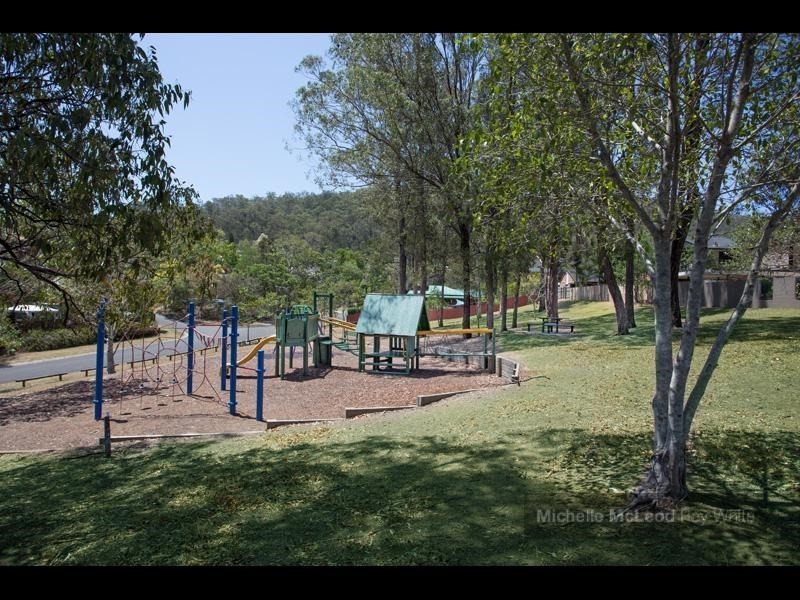 51 Matingara Street, Chapel Hill QLD 4069