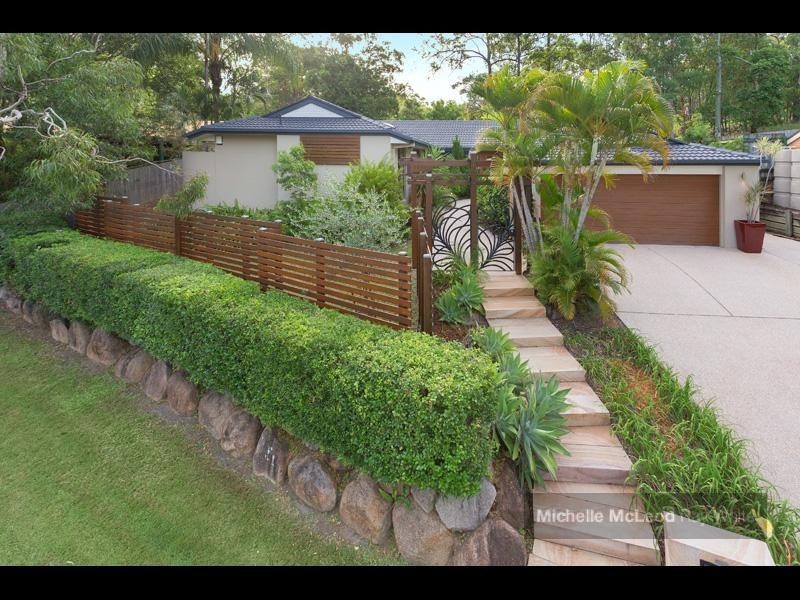 37 Goolman Street, Chapel Hill QLD 4069