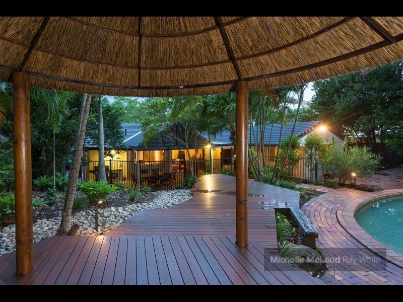 37 Goolman Street, Chapel Hill QLD 4069