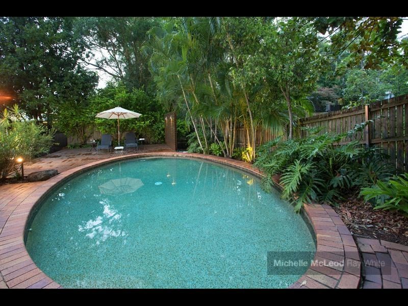 37 Goolman Street, Chapel Hill QLD 4069