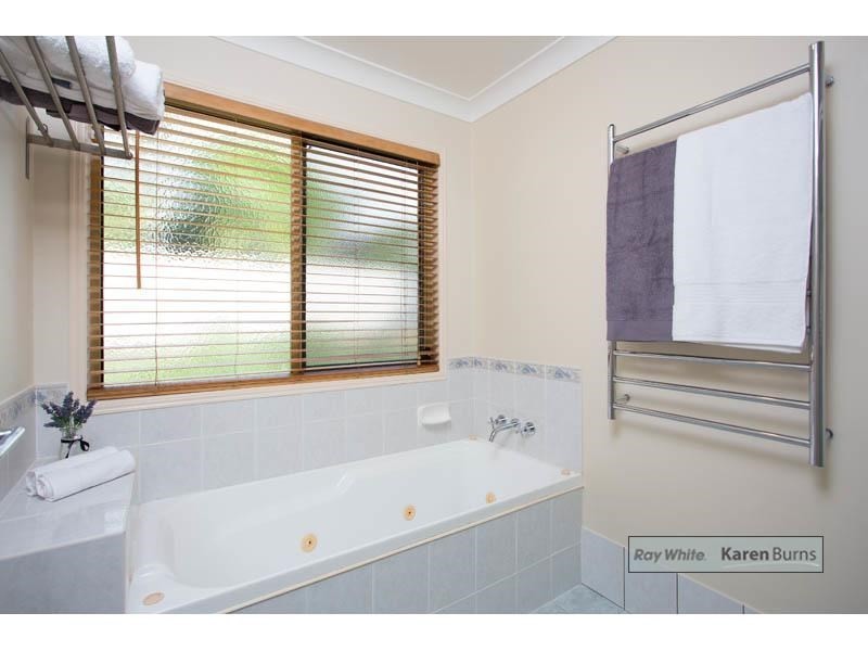 16 Aurora Crescent, Kenmore QLD 4069