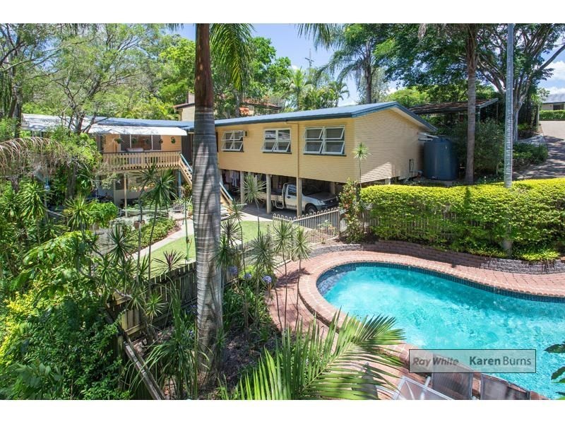 13 Gem Road, Kenmore QLD 4069