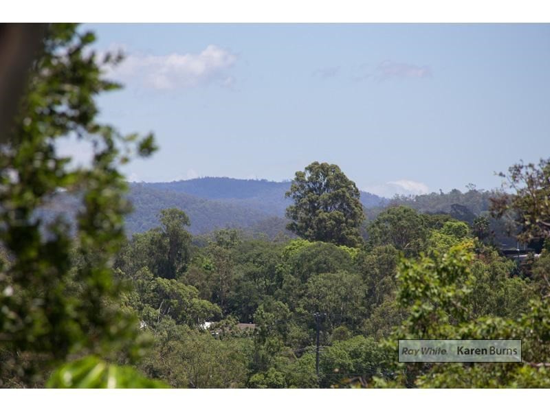 13 Gem Road, Kenmore QLD 4069
