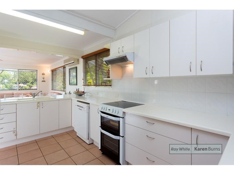 13 Gem Road, Kenmore QLD 4069