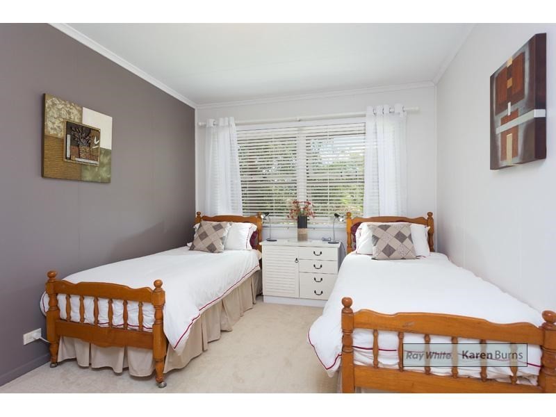 13 Gem Road, Kenmore QLD 4069