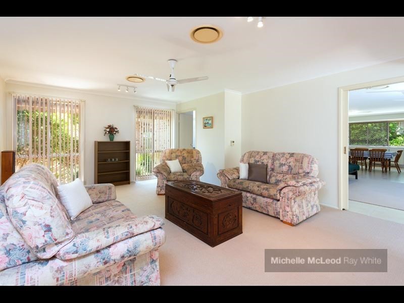 16 Arabilia Close, Chapel Hill QLD 4069