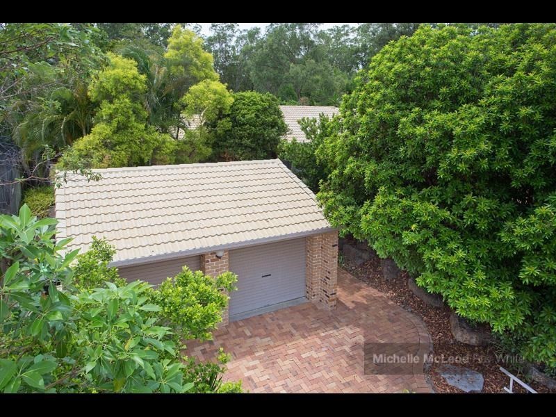 16 Arabilia Close, Chapel Hill QLD 4069