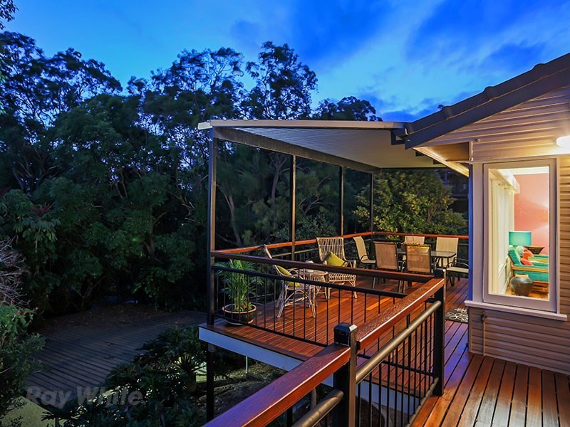 18 Crag Road, Taringa QLD 4068