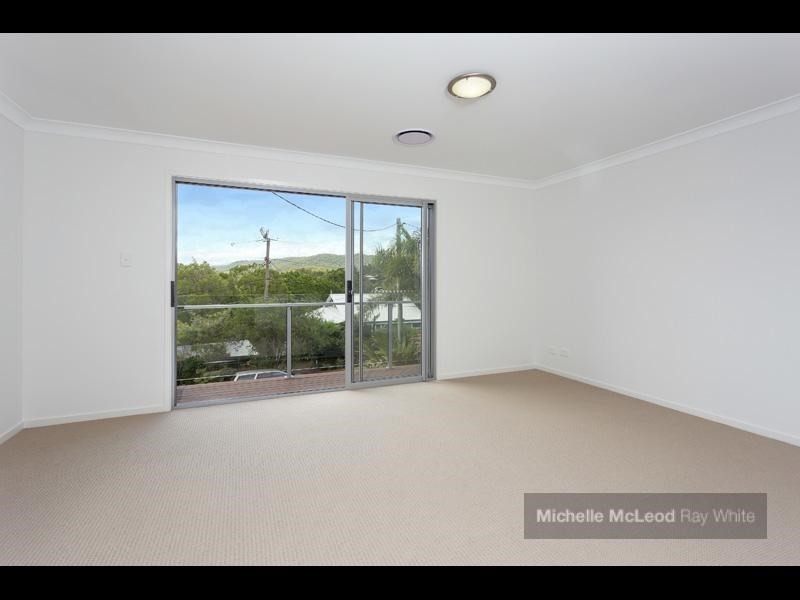 76 Burns Parade, Chapel Hill QLD 4069