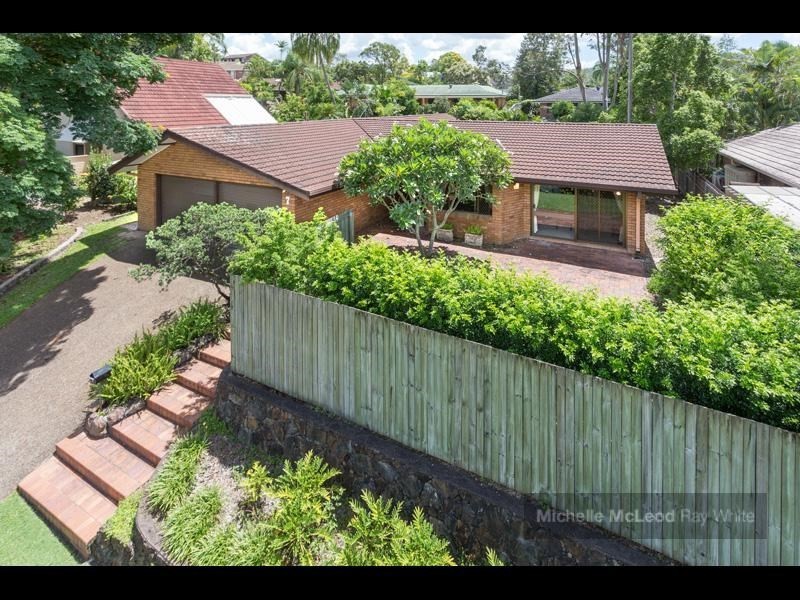 7 Staaten Street, Chapel Hill QLD 4069