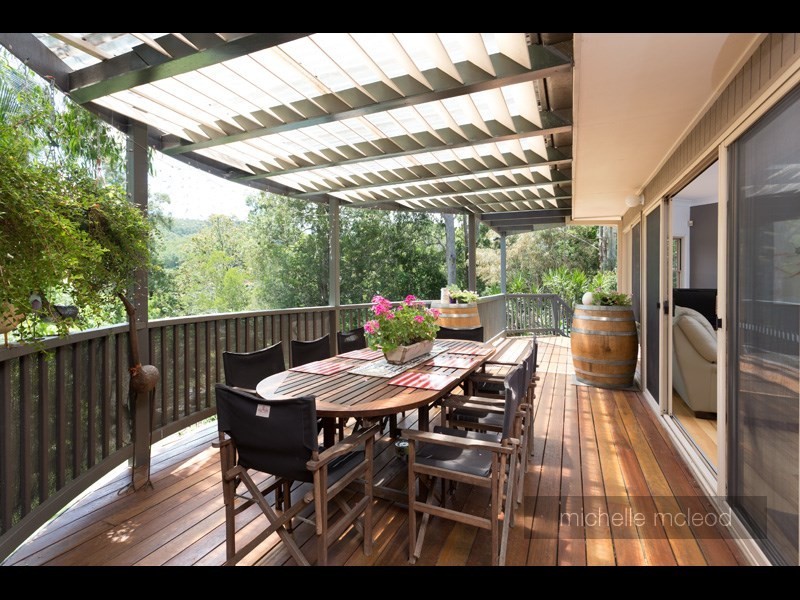 41 Ngeringa Crescent, Chapel Hill QLD 4069