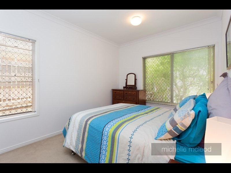 41 Ngeringa Crescent, Chapel Hill QLD 4069