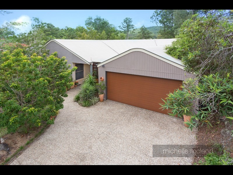 41 Ngeringa Crescent, Chapel Hill QLD 4069