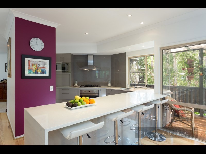 41 Ngeringa Crescent, Chapel Hill QLD 4069