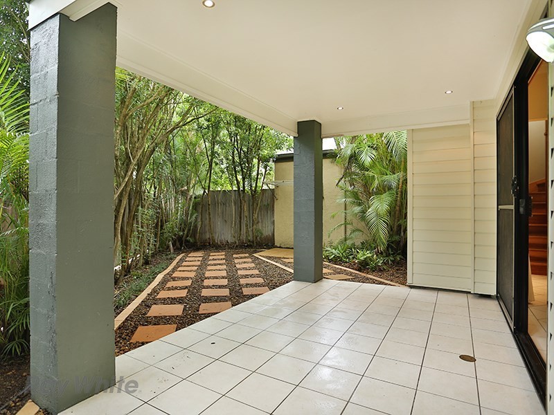 5 Vera Street, Toowong QLD 4066