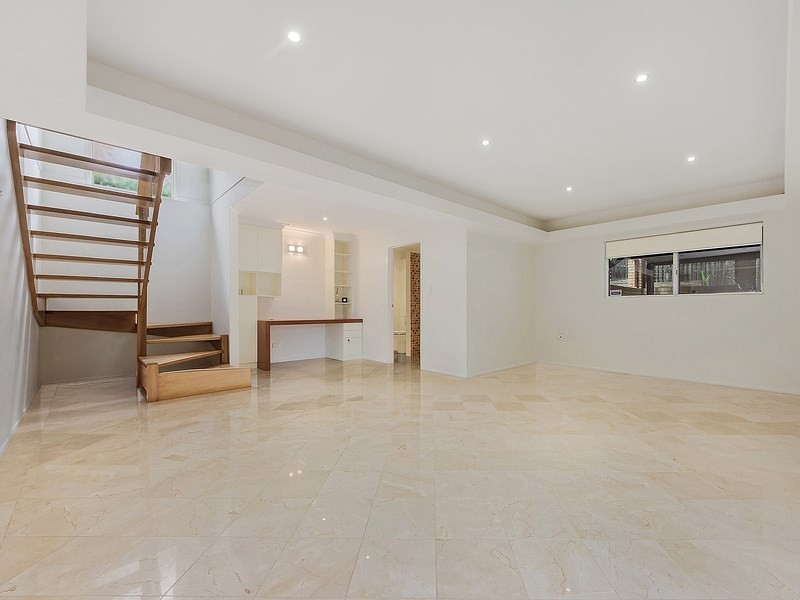 8 Kangaloon Street, Jindalee QLD 4074