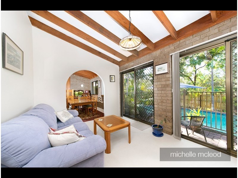 48 Diamantina Street, Chapel Hill QLD 4069